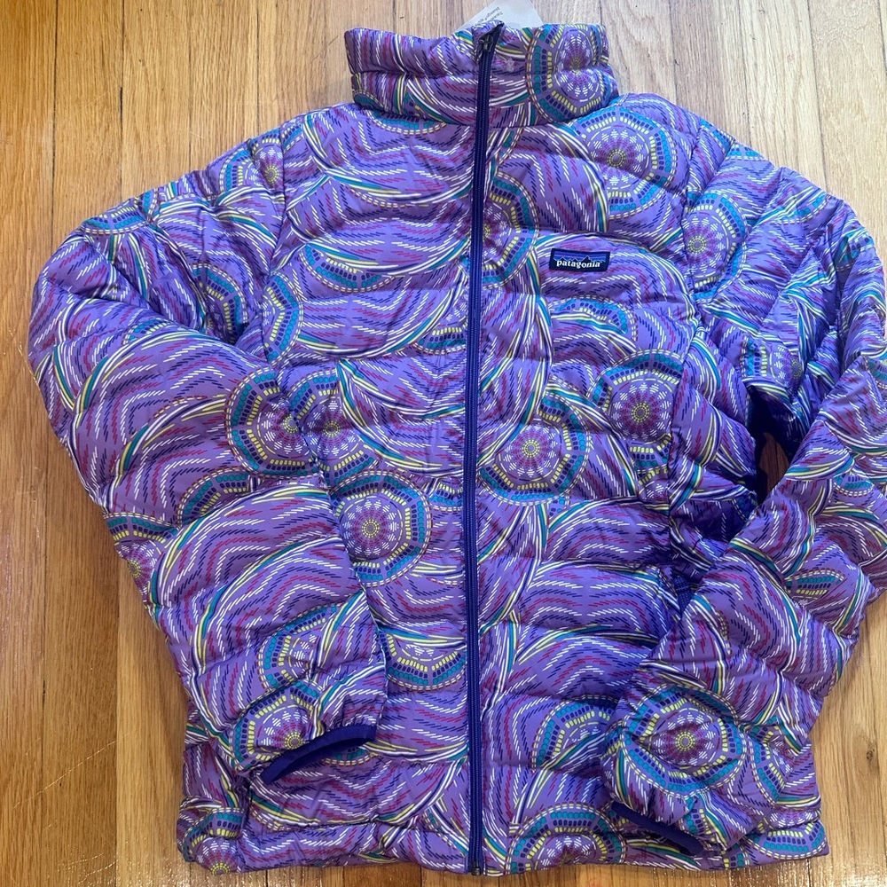 Patagonia Girls’ Down Sweater Jacket, Size 14 (XL)